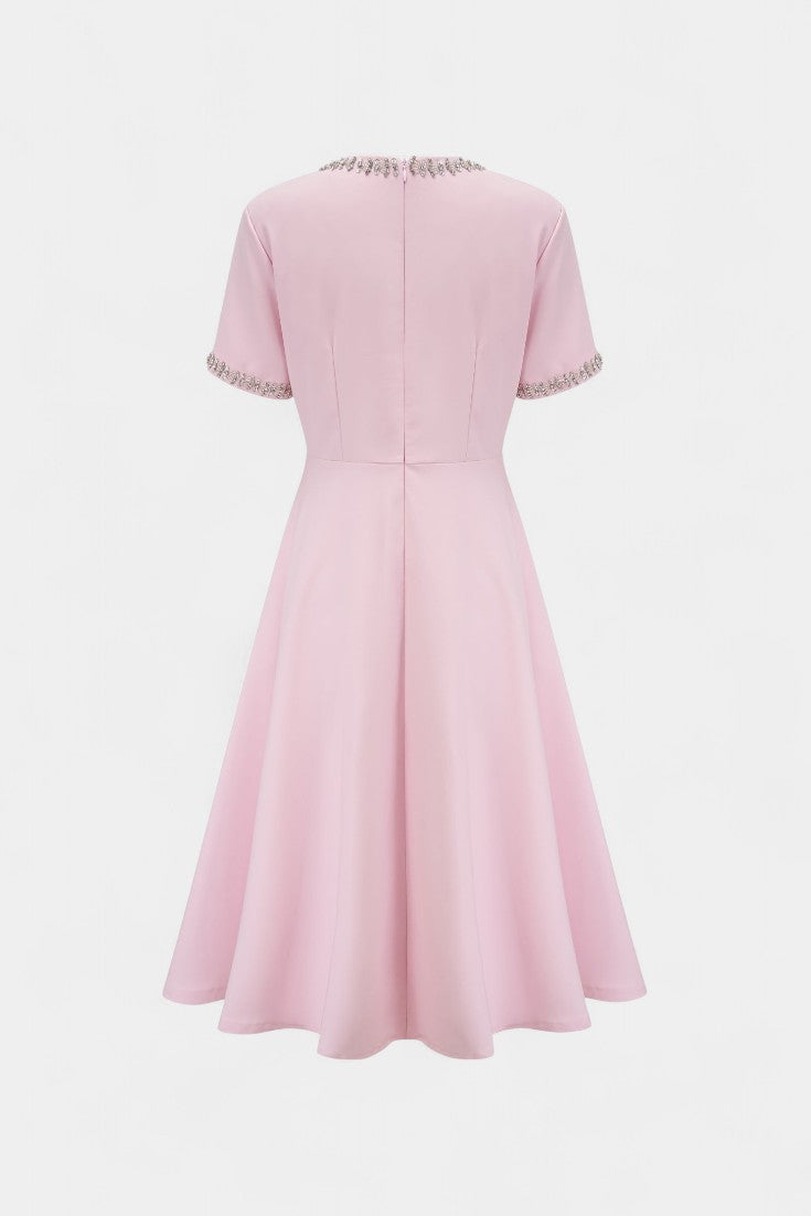 Vestido Midi Acampanado Linda con Lazo de Cristal y Detalles Elegantes
