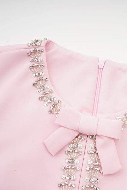 Vestido Midi Acampanado Linda con Lazo de Cristal y Detalles Elegantes