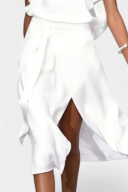 Vestido Effie White Cruzado con Escote Cut-Out y Abertura Frontal